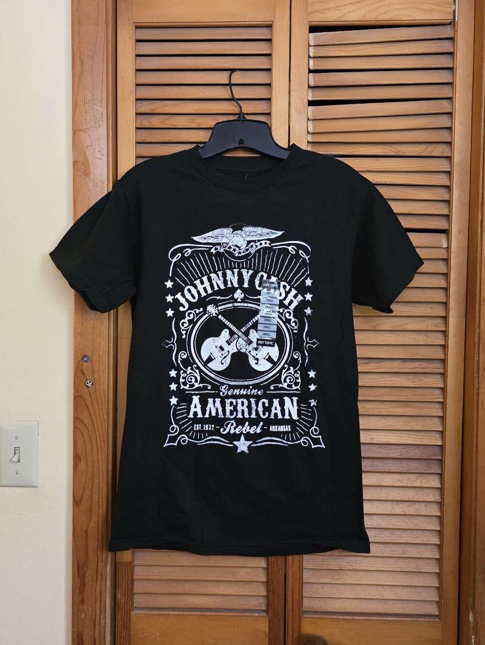 NWT Johnny Cash American Rebel Graphic Tee Size Small